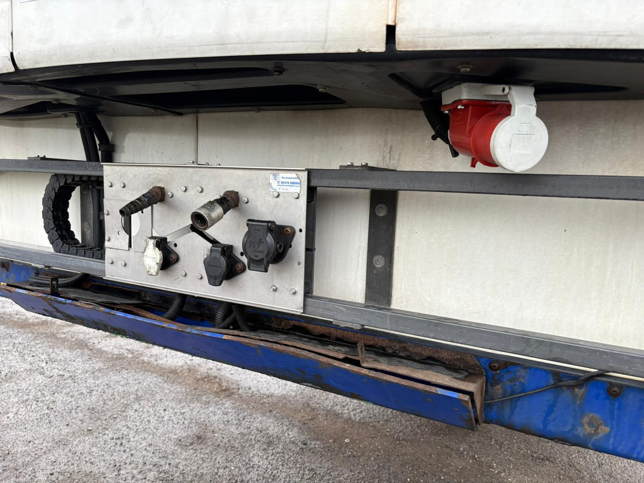 Refrigerator semi-trailer Schmitz Cargobull 2016 TK SLXe 300 – BTK110: picture 45 Refrigerator semi-trailer Schmitz Cargobull 2016 TK SLXe 300 – BTK110: picture 45