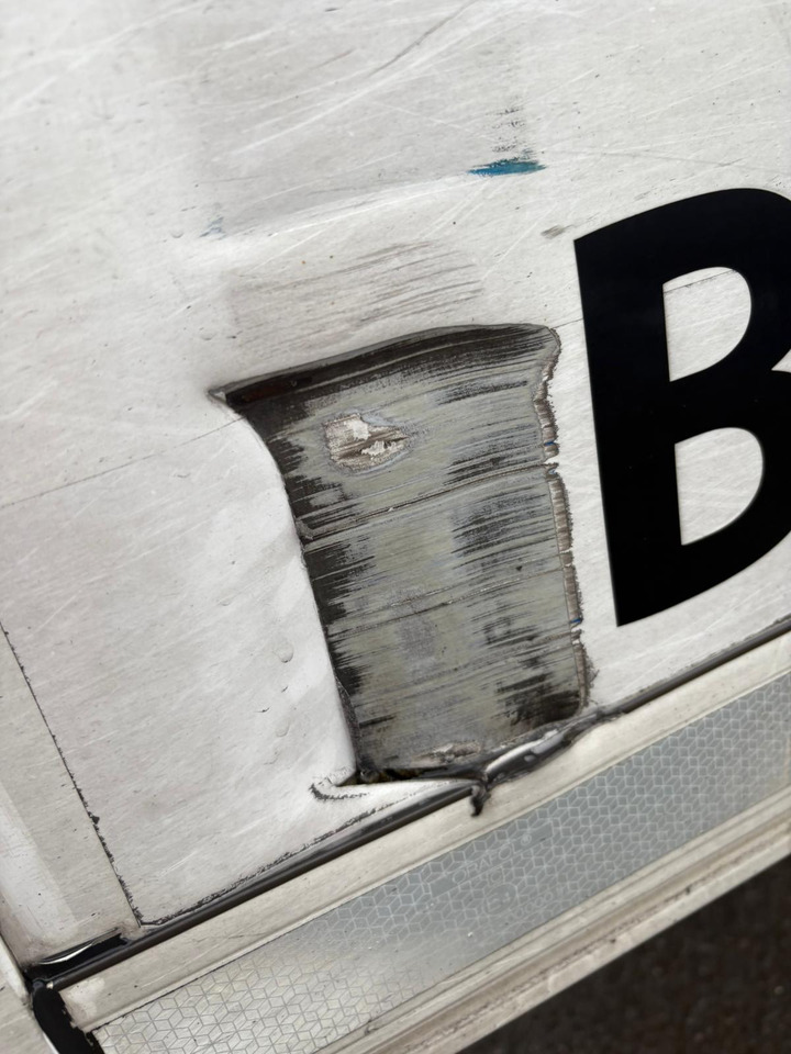 Refrigerator semi-trailer Schmitz Cargobull 2016 TK SLXe 300 – BTK110: picture 9 Refrigerator semi-trailer Schmitz Cargobull 2016 TK SLXe 300 – BTK110: picture 9