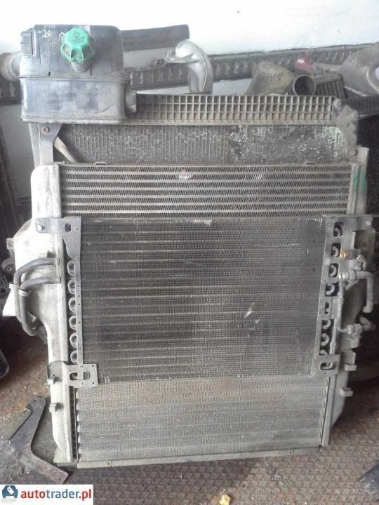 CHŁODNICA WODY MERCEDES ACTROS MP1 MP2 MP3 - Cooling system for Truck: picture 2 CHŁODNICA WODY MERCEDES ACTROS MP1 MP2 MP3 - Cooling system for Truck: picture 2
