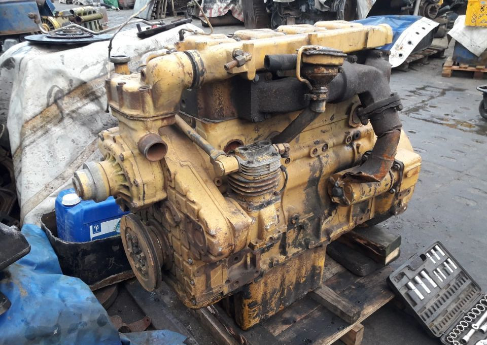 OBUDOWA ROZRZĄDU LIEBHERR D904 D 904 NA 904 T CZĘŚCI WAŁ KORBOWY GŁOWICA TŁOK - Engine and parts for Construction machinery: picture 1 OBUDOWA ROZRZĄDU LIEBHERR D904 D 904 NA 904 T CZĘŚCI WAŁ KORBOWY GŁOWICA TŁOK - Engine and parts for Construction machinery: picture 1