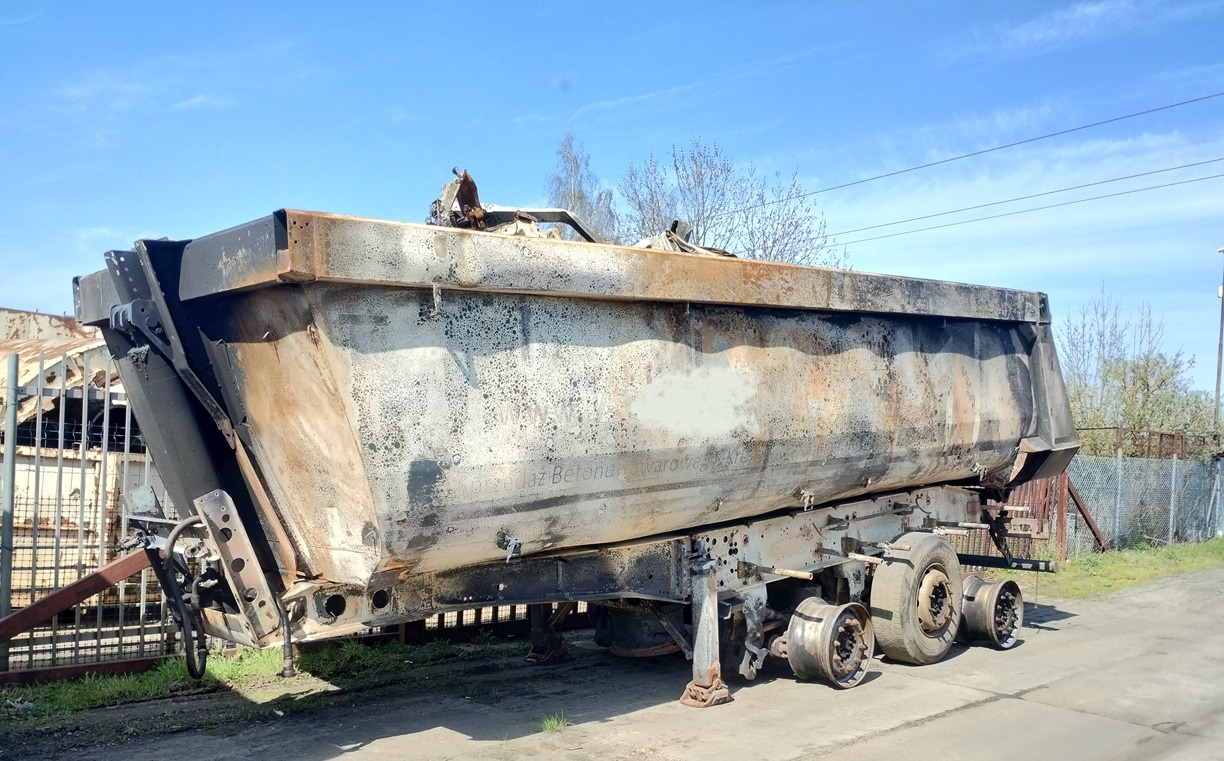 SCHMITZ CARGOBULL GOTHA 26 m3 SGF S3 2015 - Tipper semi-trailer: picture 5 SCHMITZ CARGOBULL GOTHA 26 m3 SGF S3 2015 - Tipper semi-trailer: picture 5