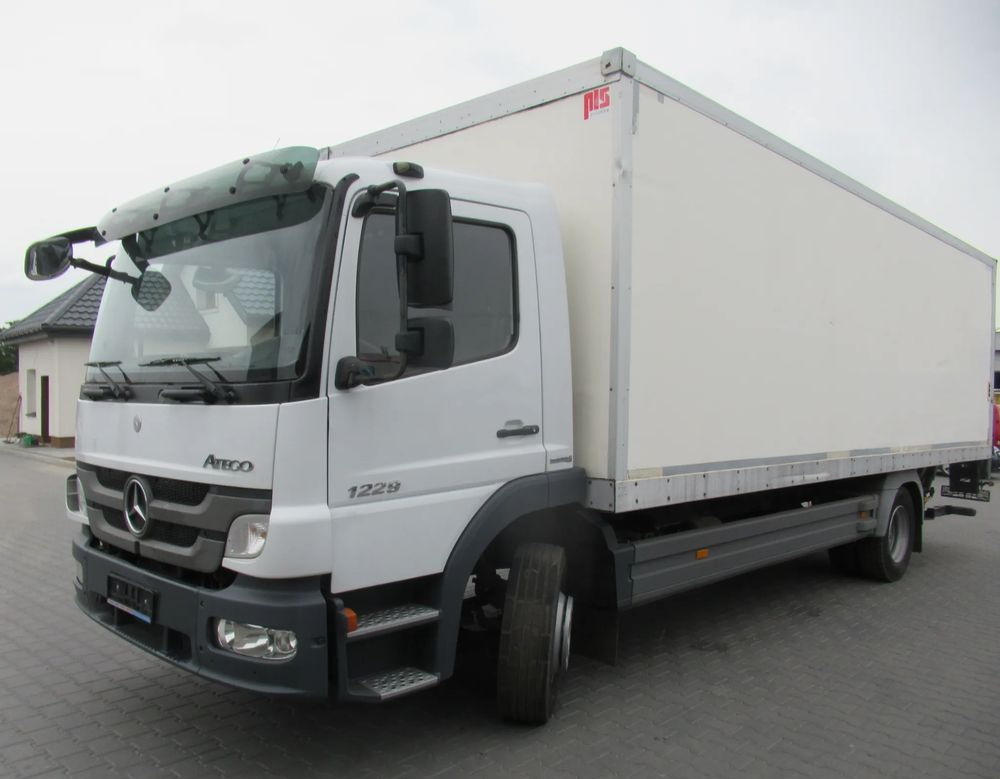 Refrigerator truck Mercedes-Benz Atego 1224: picture 1
