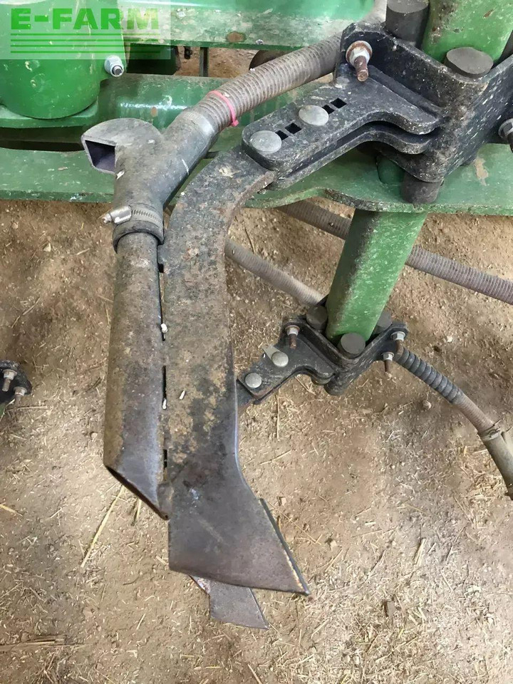 Precision sowing machine Amazone cayenna 6001-c: picture 10