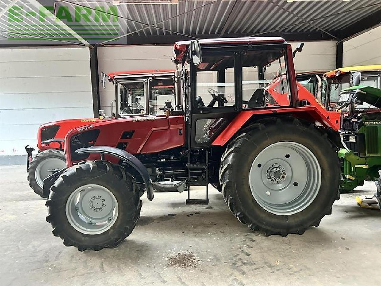 Belarus 1220.3 - Farm tractor: picture 3 Belarus 1220.3 - Farm tractor: picture 3