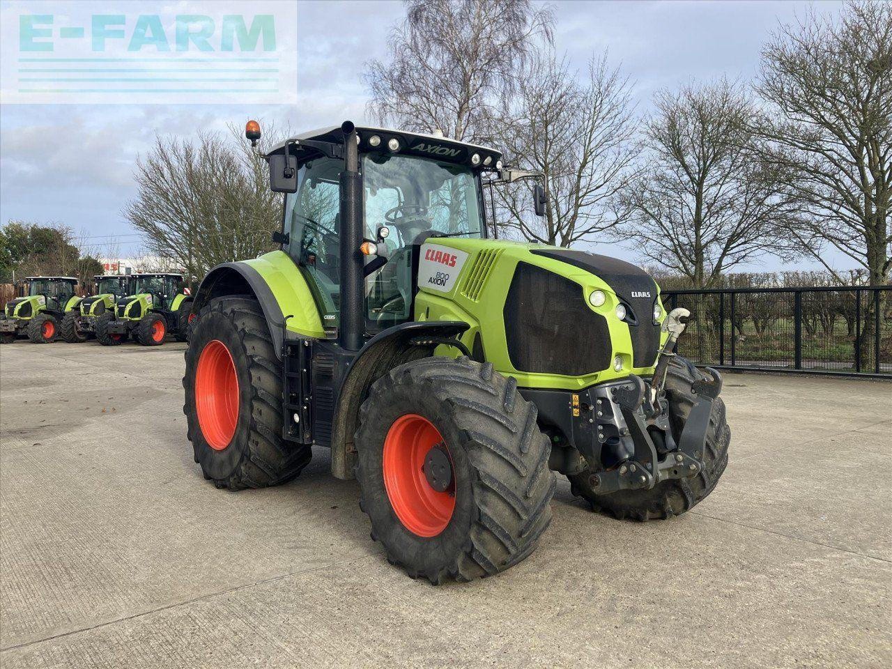 CLAAS AXION 800 - Farm tractor: picture 3 CLAAS AXION 800 - Farm tractor: picture 3