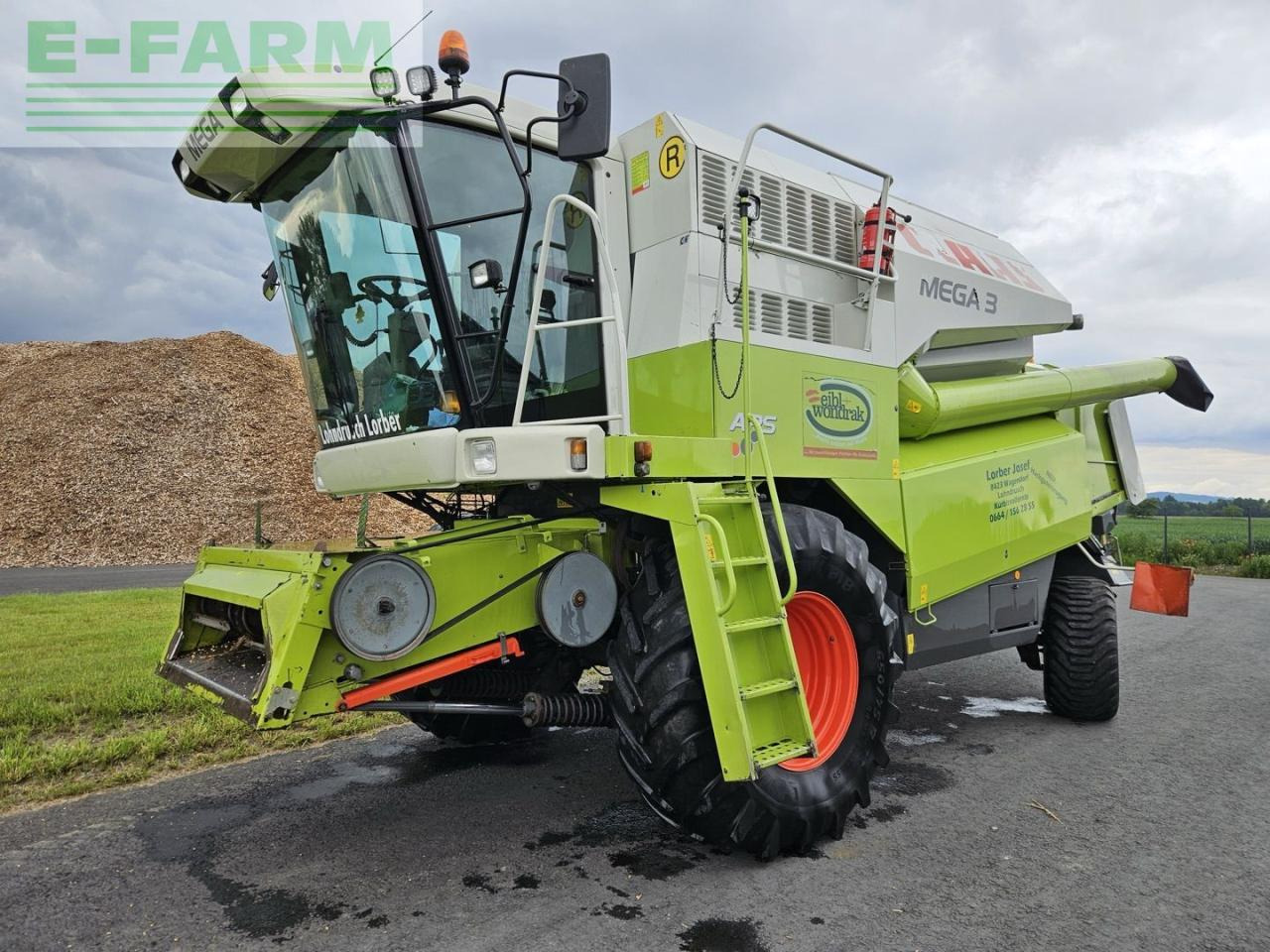 CLAAS Mega 370 - Combine harvester: picture 1 CLAAS Mega 370 - Combine harvester: picture 1