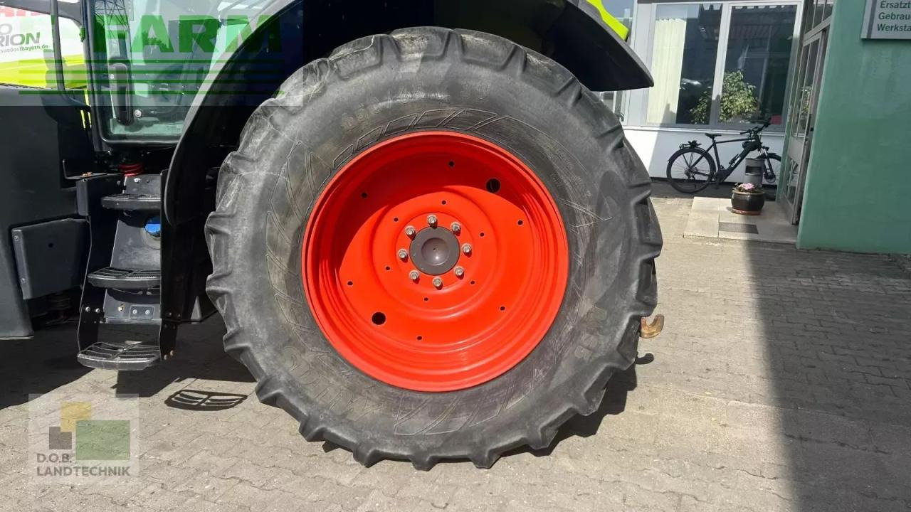 Farm tractor CLAAS arion 630: picture 8