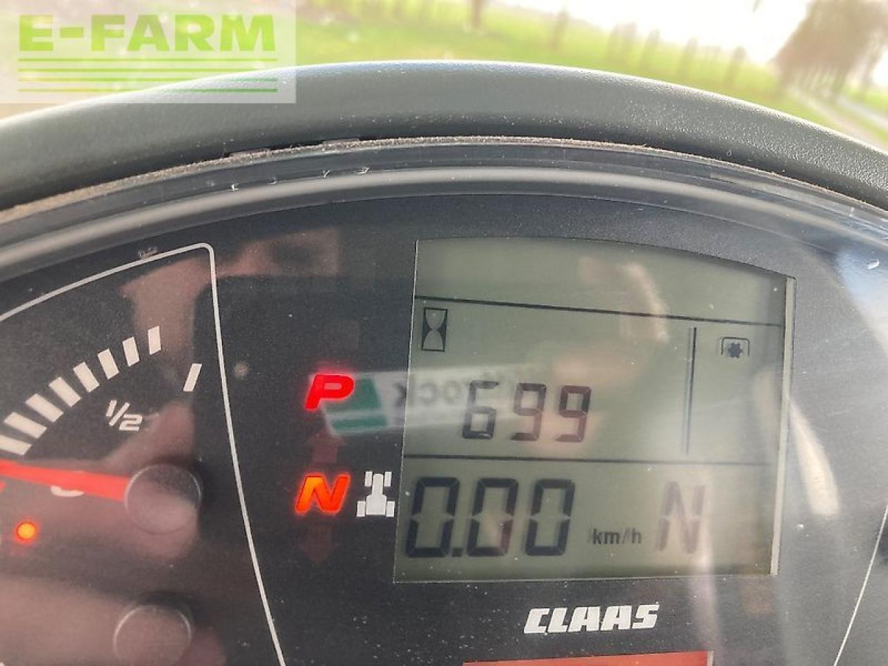 CLAAS axion 830 cmatic CMATIC - Farm tractor: picture 2 CLAAS axion 830 cmatic CMATIC - Farm tractor: picture 2