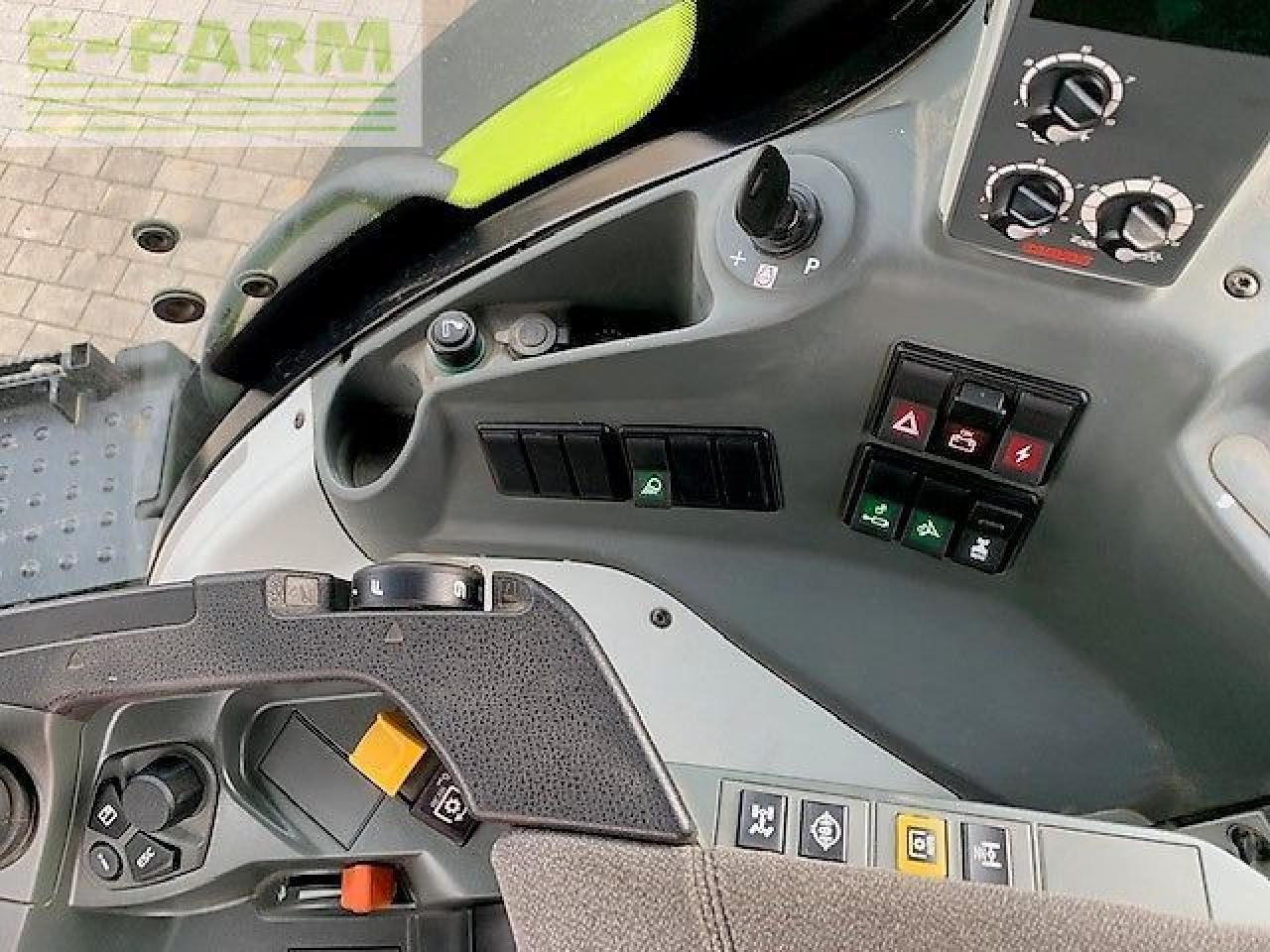Farm tractor CLAAS axion 930 cmatic cebis CMATIC CEBIS: picture 13 Farm tractor CLAAS axion 930 cmatic cebis CMATIC CEBIS: picture 13
