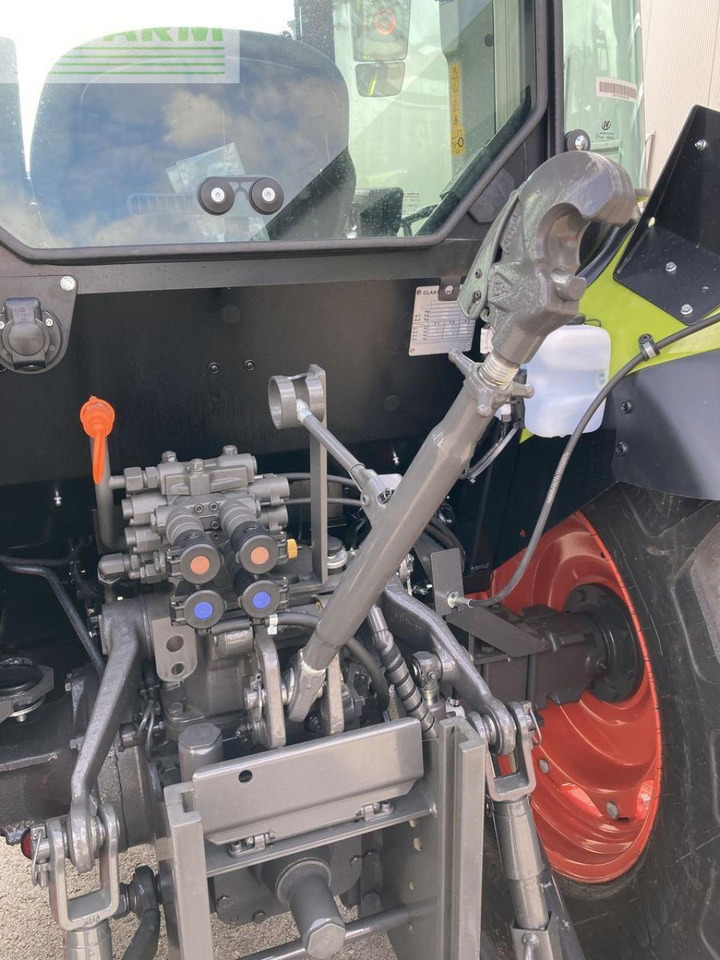 CLAAS elios 210 - Farm tractor: picture 4 CLAAS elios 210 - Farm tractor: picture 4
