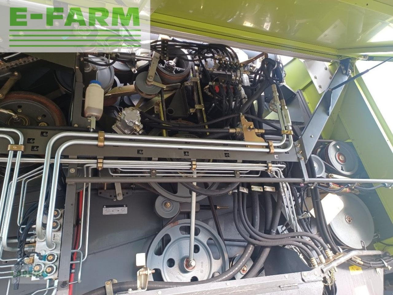 Combine harvester CLAAS lexion 670 tt terratrac v 900: picture 10