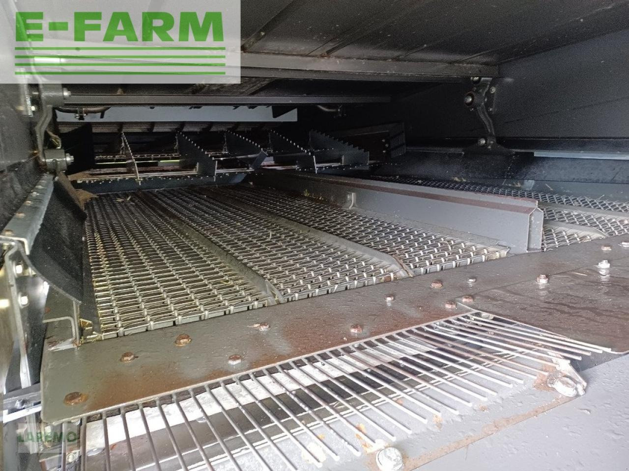 Combine harvester CLAAS lexion 670 tt terratrac v 900: picture 15