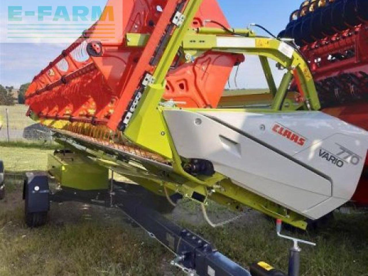 Combine harvester CLAAS mähdr. trion 730 + v770: picture 18