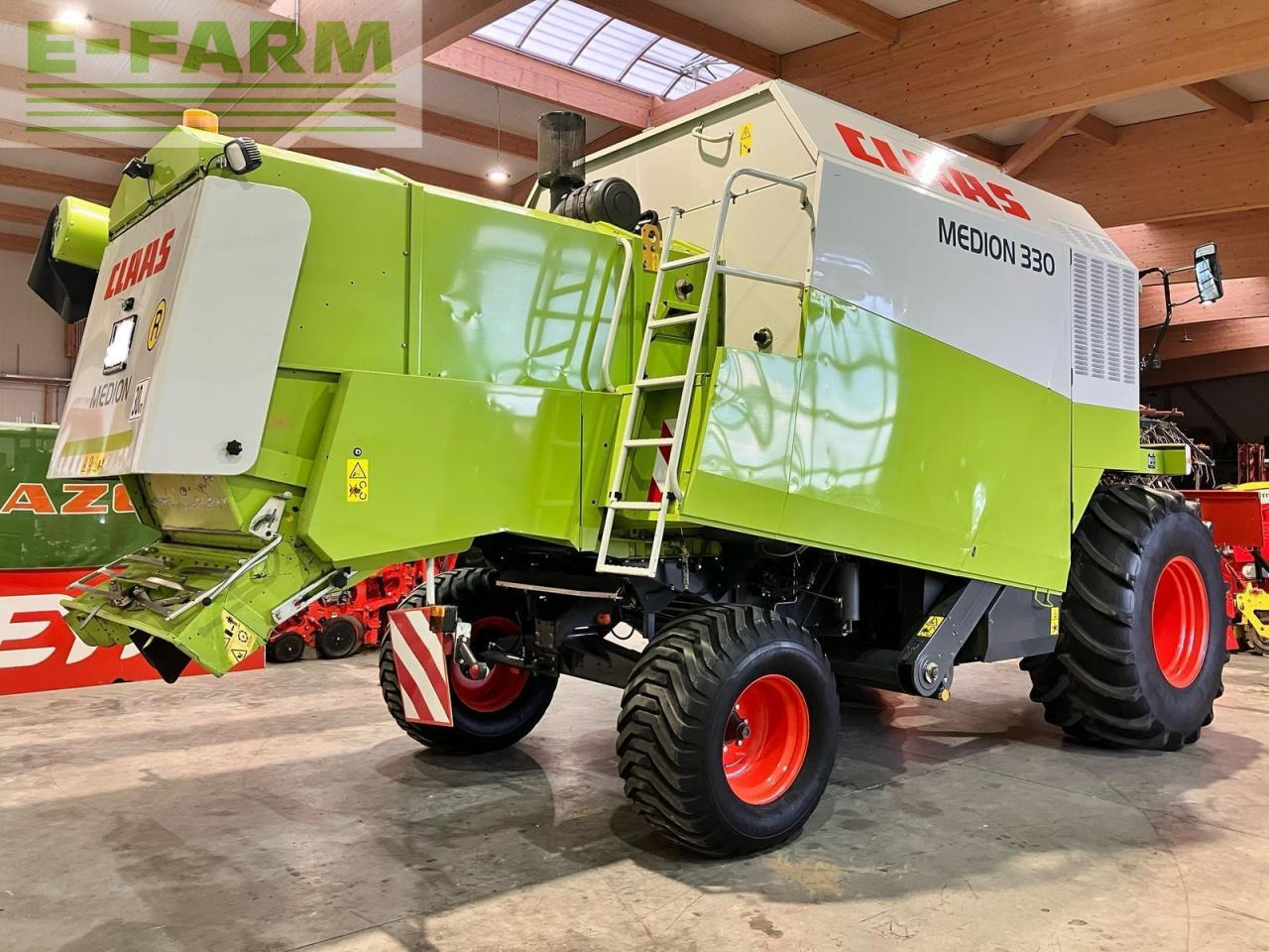 CLAAS medion 330 - Combine harvester: picture 3 CLAAS medion 330 - Combine harvester: picture 3