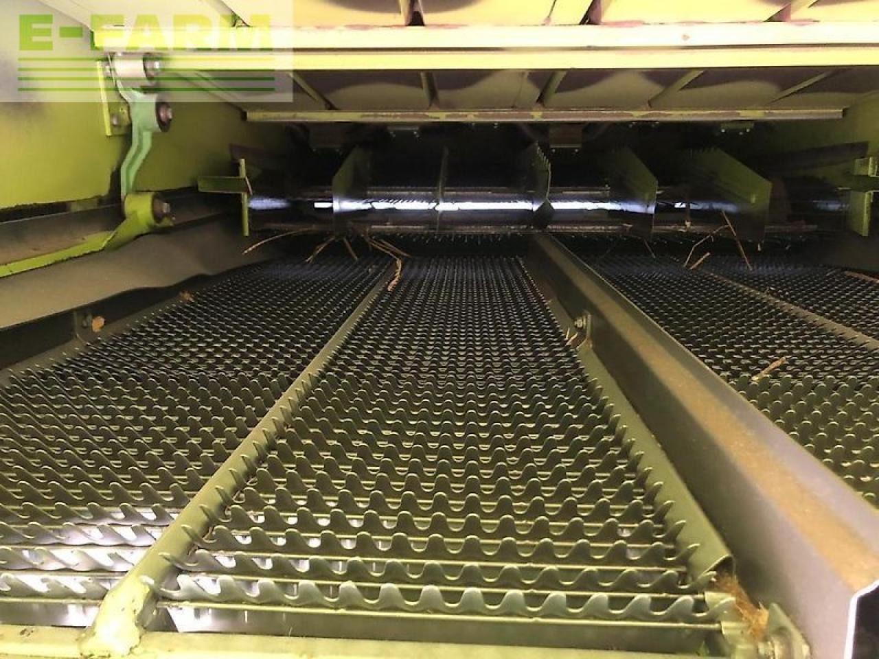 Combine harvester CLAAS mega 208: picture 17