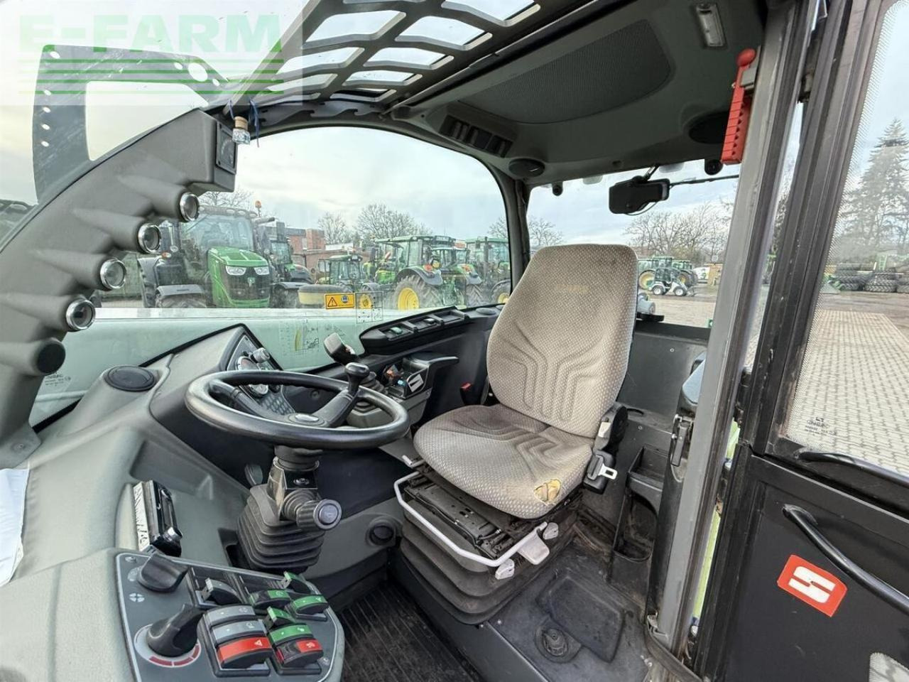 Telescopic handler CLAAS scorpion 7055 agri: picture 8