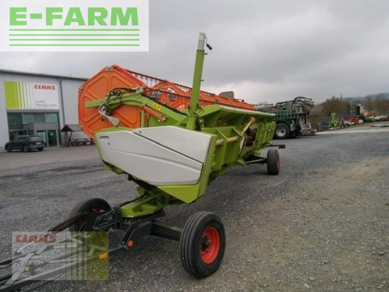 CLAAS v 900 + tw - Farm tractor: picture 2 CLAAS v 900 + tw - Farm tractor: picture 2