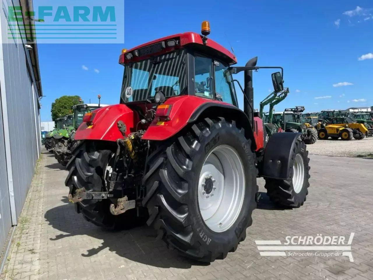 Farm tractor Case-IH cvx 1155: picture 12