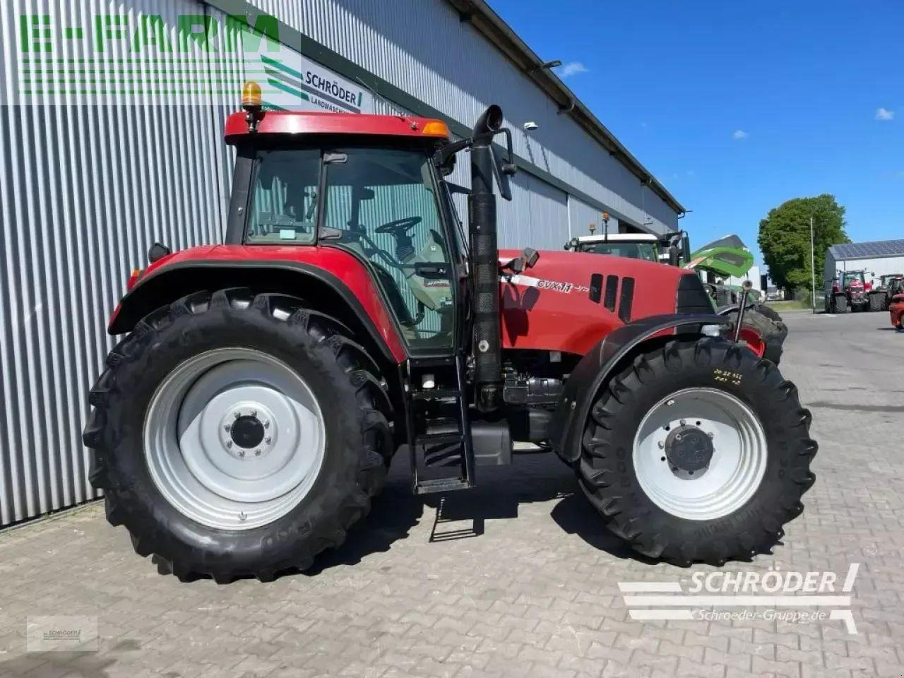 Farm tractor Case-IH cvx 1155: picture 11