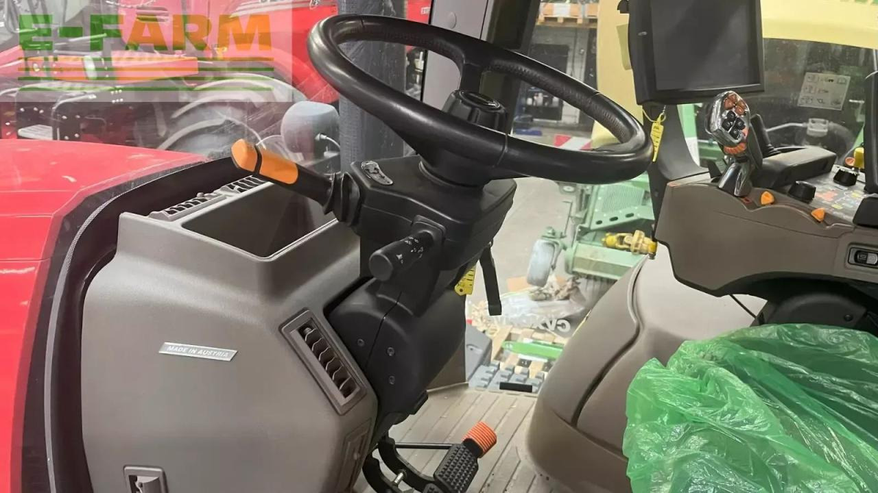 Farm tractor Case-IH optum 300 cvxdrive: picture 13