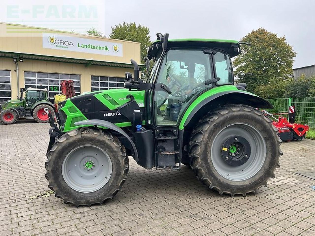 Deutz-Fahr 6120 - Farm tractor: picture 4 Deutz-Fahr 6120 - Farm tractor: picture 4