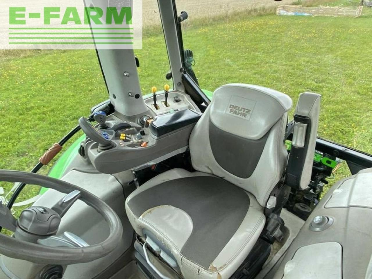 Farm tractor Deutz-Fahr 6190 agrotron ttv: picture 9
