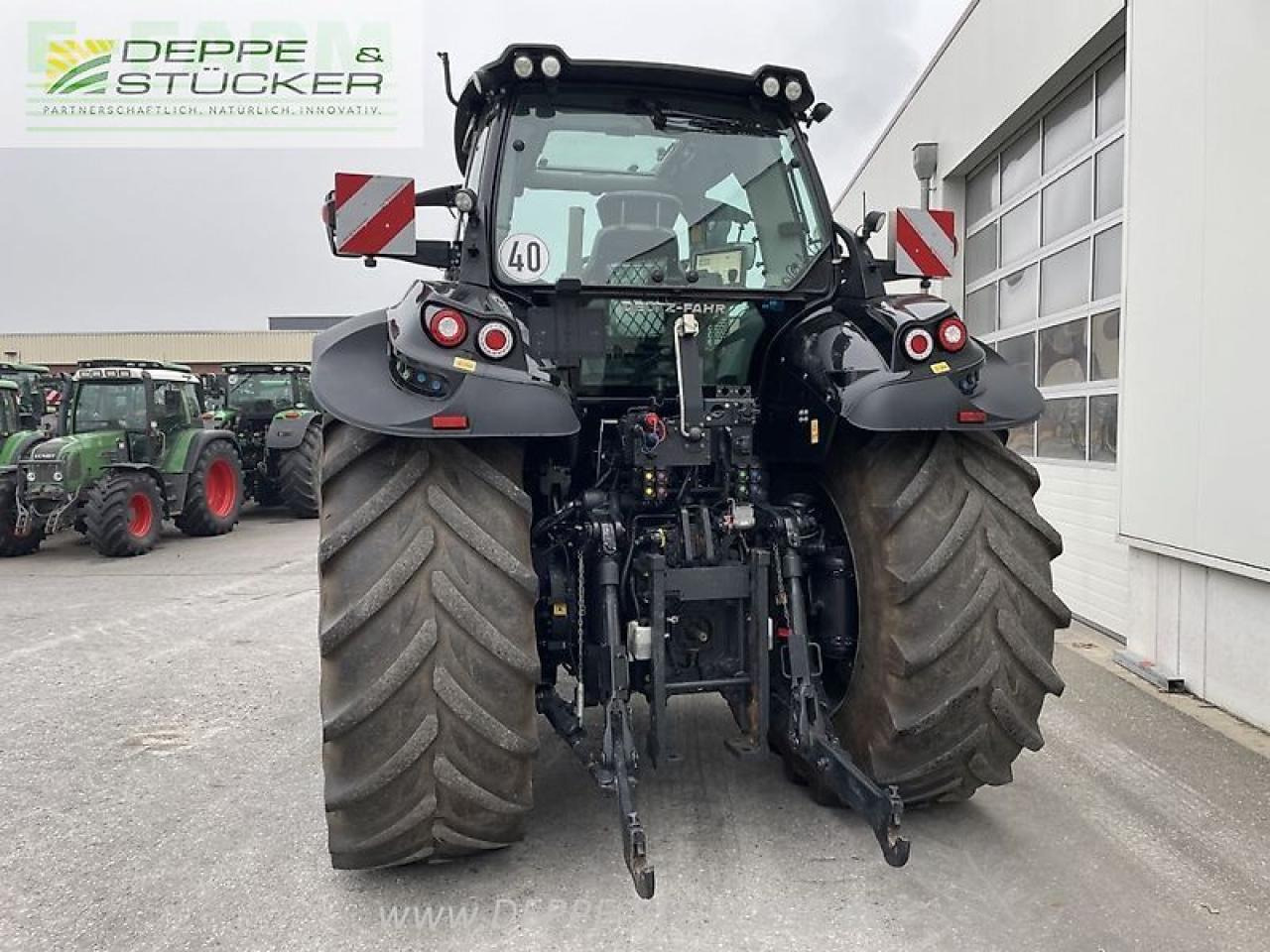 Farm tractor Deutz-Fahr 6210 agrotron ttv warrior: picture 13