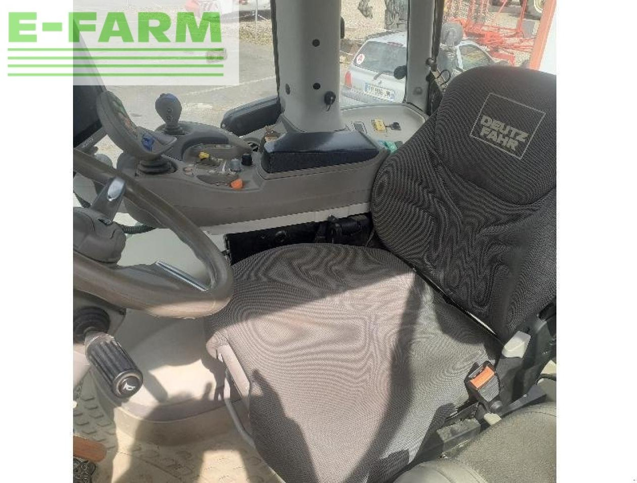 Farm tractor Deutz-Fahr 7230 ttv: picture 6