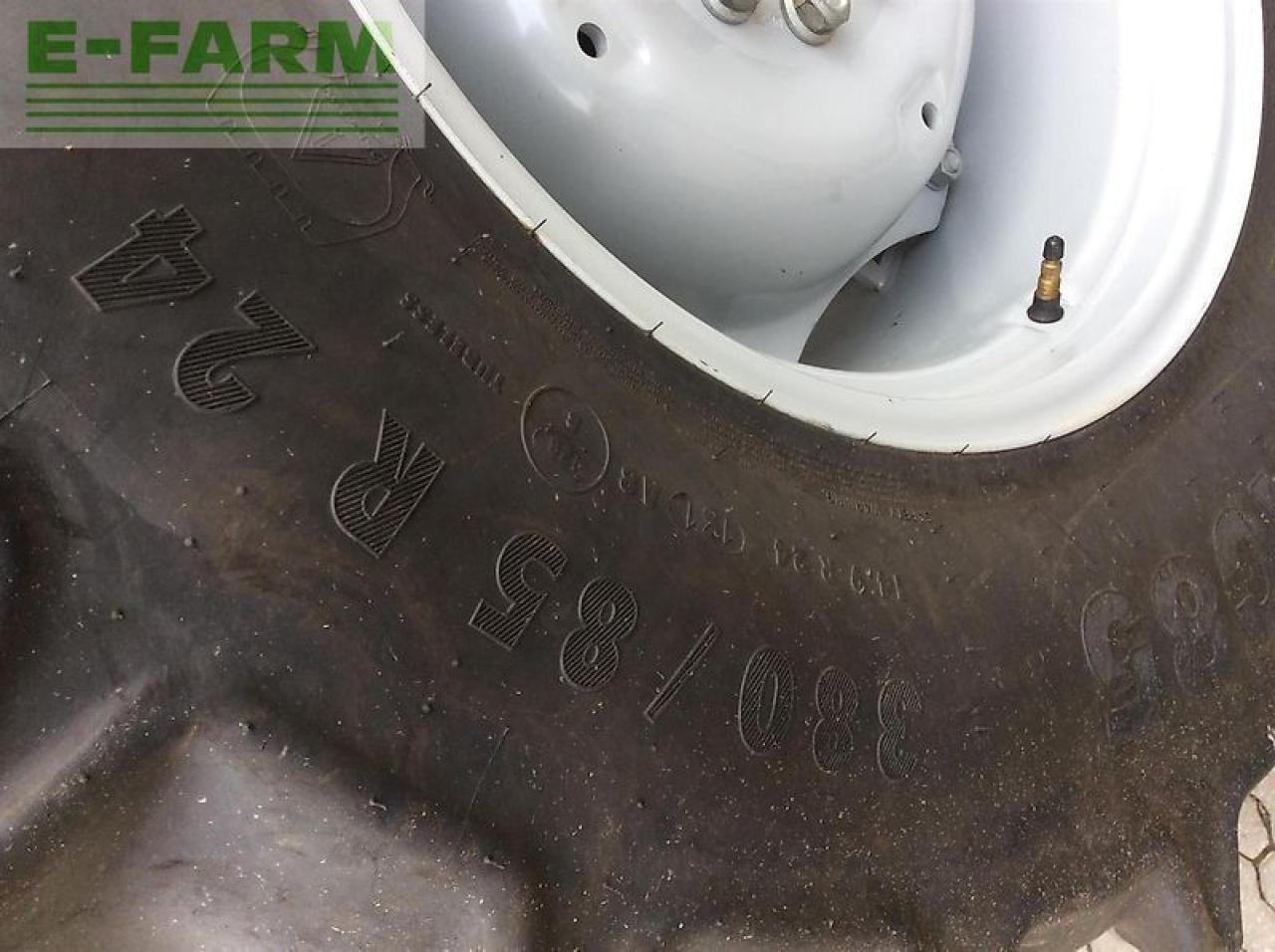 Farm tractor Deutz-Fahr agrofarm 410: picture 6