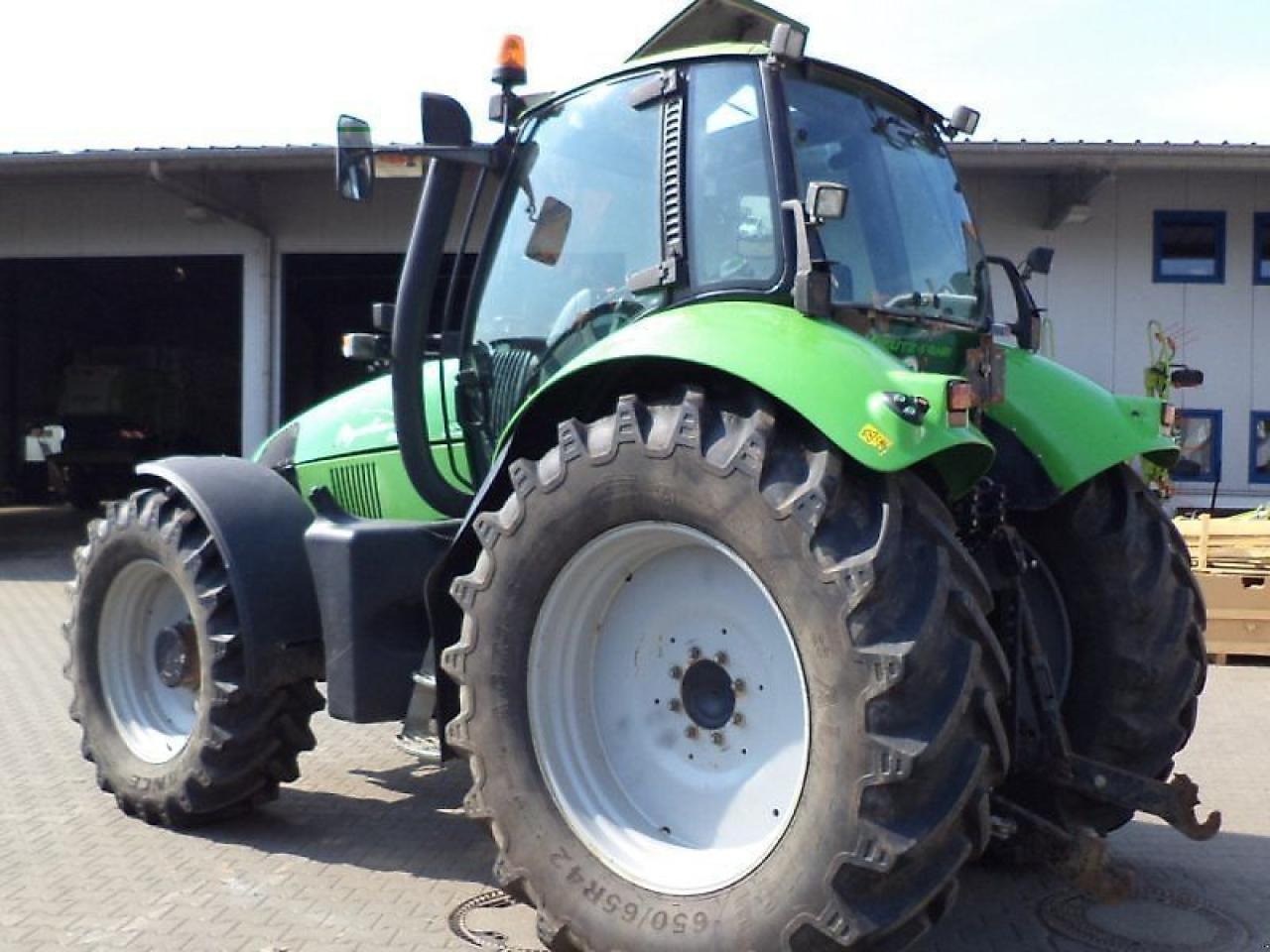 Deutz-Fahr agrotron 200 - Farm tractor: picture 3 Deutz-Fahr agrotron 200 - Farm tractor: picture 3