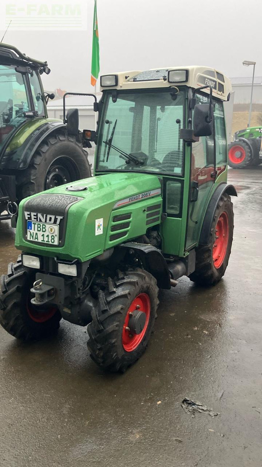 Fendt 206 v V - Farm tractor: picture 1 Fendt 206 v V - Farm tractor: picture 1