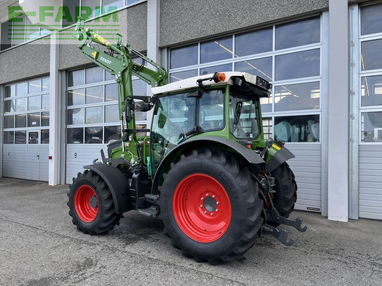 Fendt 211 s vario gen3 power setting 2 - Farm tractor: picture 2 Fendt 211 s vario gen3 power setting 2 - Farm tractor: picture 2