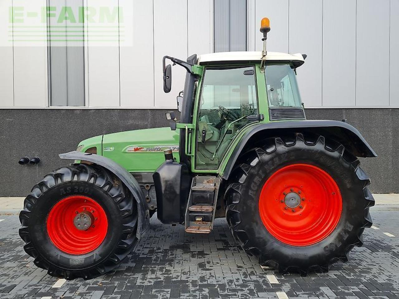Farm tractor Fendt 716 vario com1: picture 9