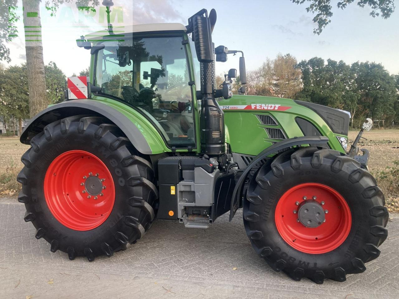 Fendt 724 vario profi+ ProfiPlus - Farm tractor: picture 3 Fendt 724 vario profi+ ProfiPlus - Farm tractor: picture 3