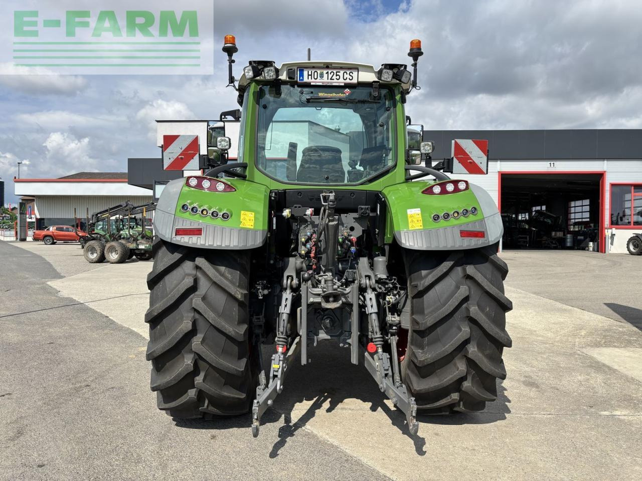 Fendt 724 vario profi+ ProfiPlus - Farm tractor: picture 4 Fendt 724 vario profi+ ProfiPlus - Farm tractor: picture 4