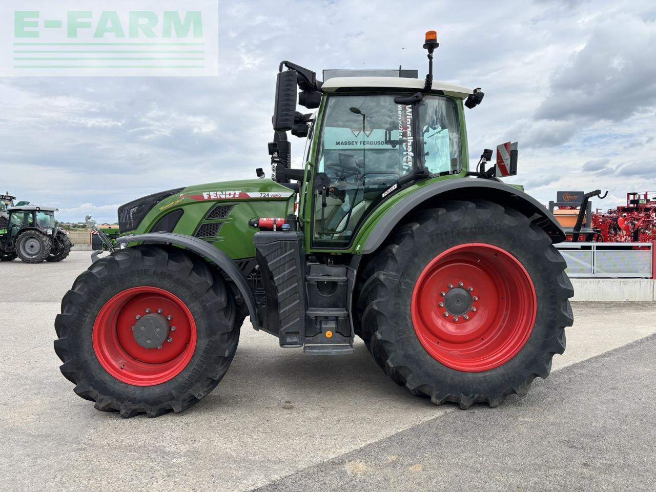 Fendt 724 vario profi+ ProfiPlus - Farm tractor: picture 3 Fendt 724 vario profi+ ProfiPlus - Farm tractor: picture 3