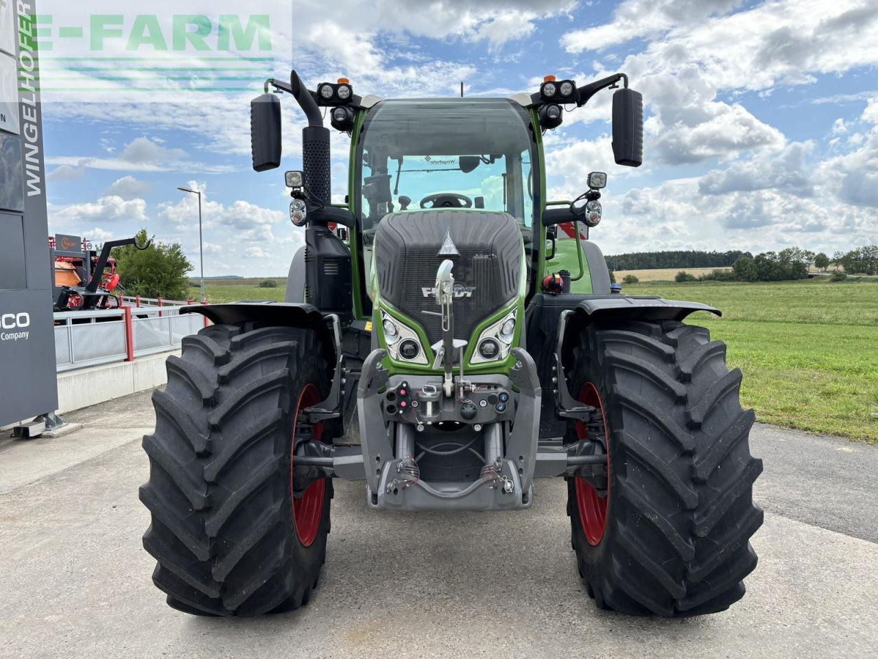 Fendt 724 vario profi+ ProfiPlus - Farm tractor: picture 2 Fendt 724 vario profi+ ProfiPlus - Farm tractor: picture 2
