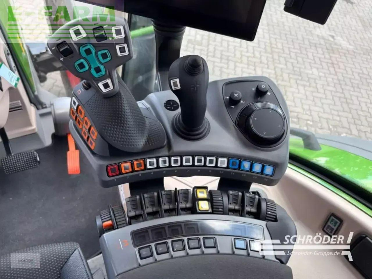 Farm tractor Fendt 728 vario gen7 profi plus ProfiPlus: picture 21