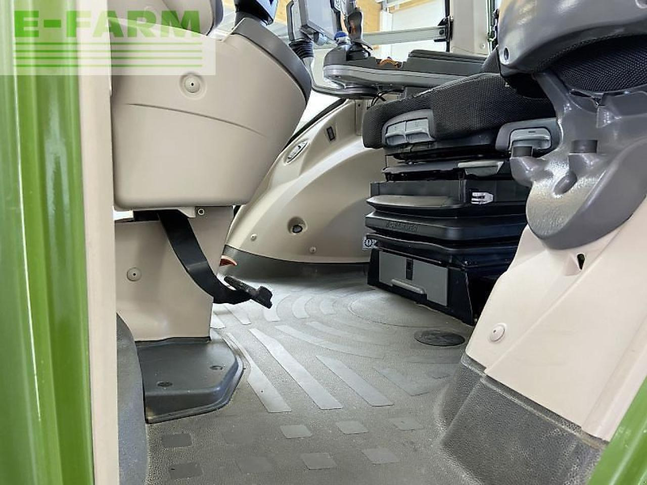 Farm tractor Fendt 826 vario s4 profi plus ProfiPlus: picture 13 Farm tractor Fendt 826 vario s4 profi plus ProfiPlus: picture 13