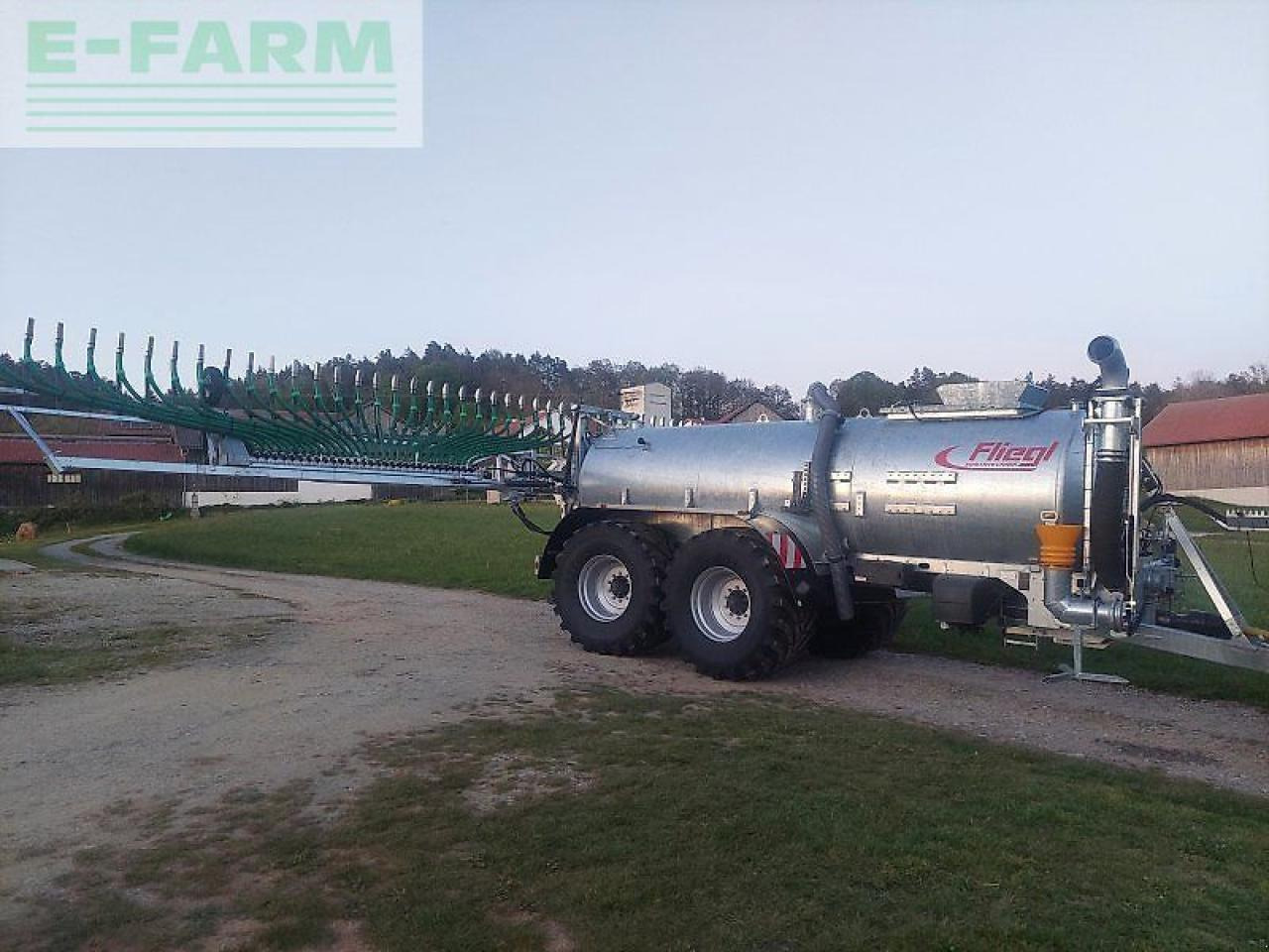 Fliegl pfw 14000 - Fertilizing equipment: picture 3 Fliegl pfw 14000 - Fertilizing equipment: picture 3