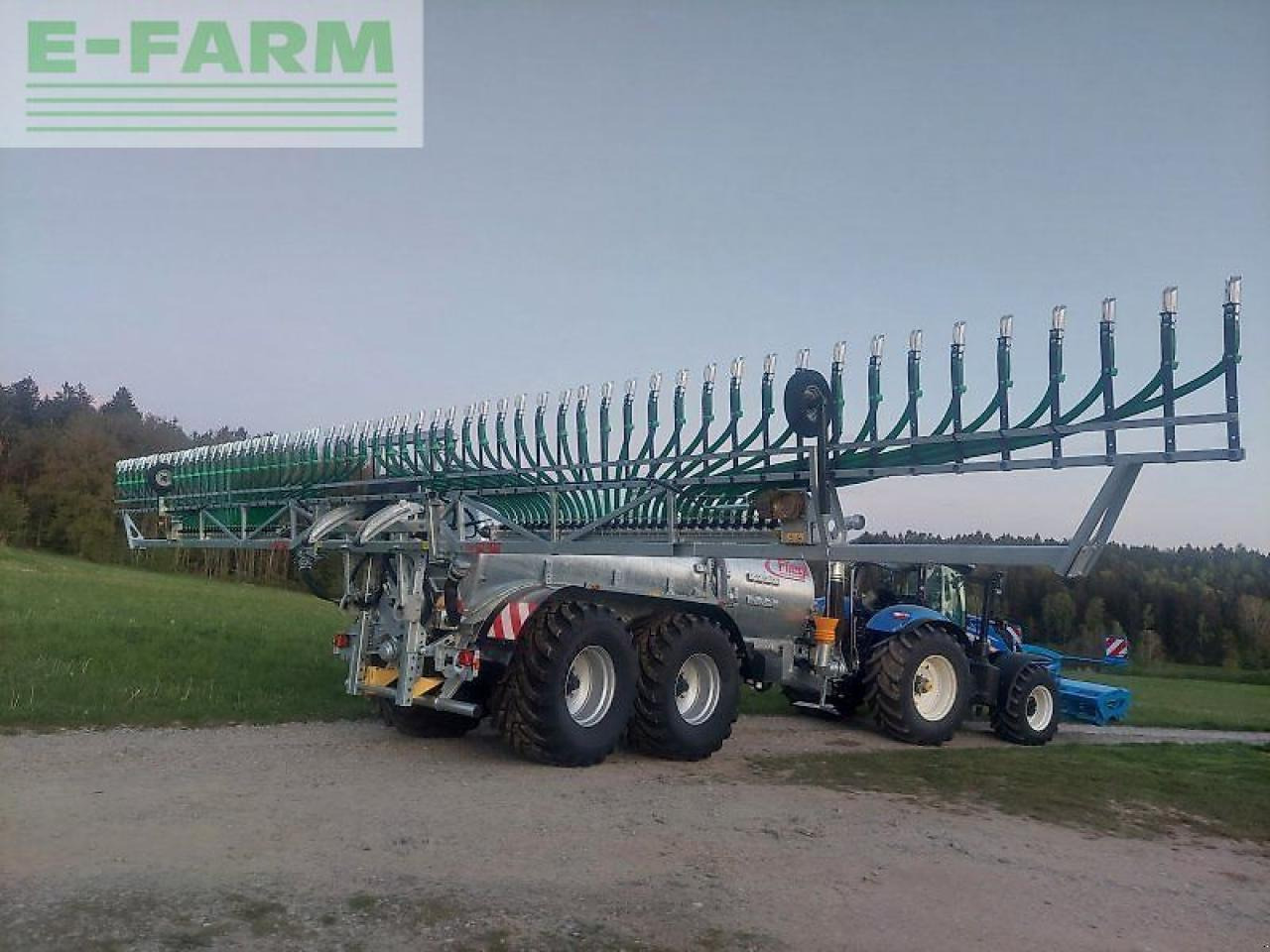 Fliegl pfw 14000 - Fertilizing equipment: picture 2 Fliegl pfw 14000 - Fertilizing equipment: picture 2