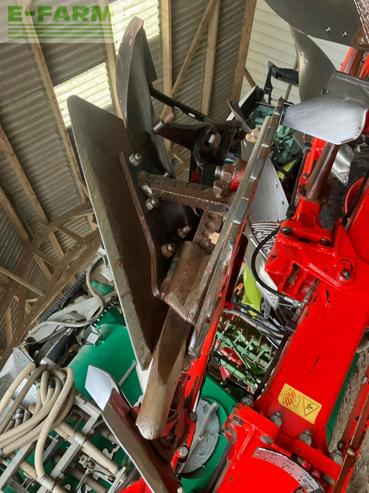 Gregoire Besson 8 corps - Plow: picture 3 Gregoire Besson 8 corps - Plow: picture 3