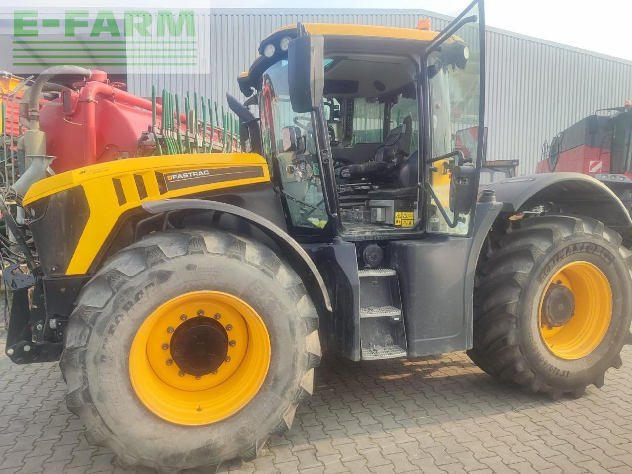 JCB 4220 fastrac - Farm tractor: picture 3 JCB 4220 fastrac - Farm tractor: picture 3