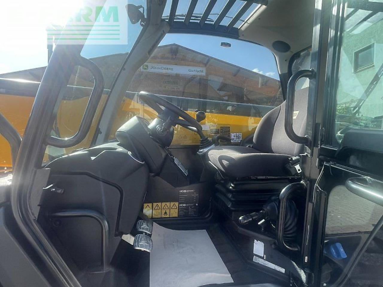 Telescopic handler JCB 540-180 hi-viz: picture 19