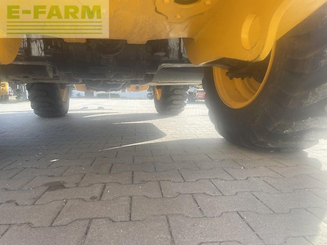 Telescopic handler JCB 540-180 hi-viz: picture 18