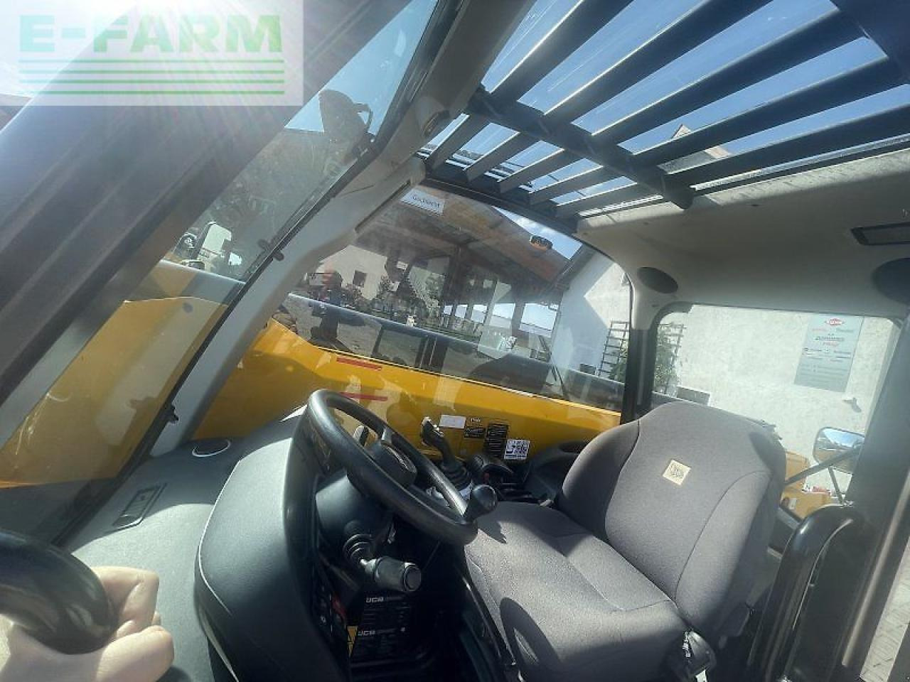 Telescopic handler JCB 540-180 hi-viz: picture 20