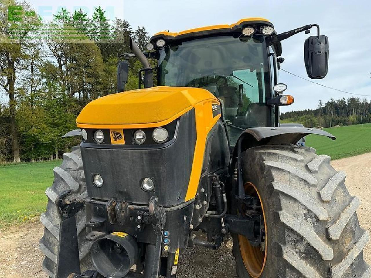 JCB fastrac 4220 - Farm tractor: picture 2 JCB fastrac 4220 - Farm tractor: picture 2