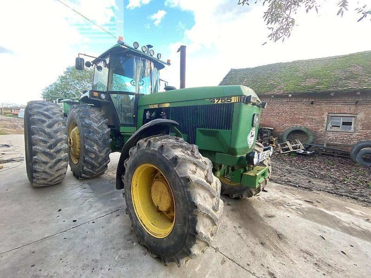 John Deere 4755 - Farm tractor: picture 3 John Deere 4755 - Farm tractor: picture 3