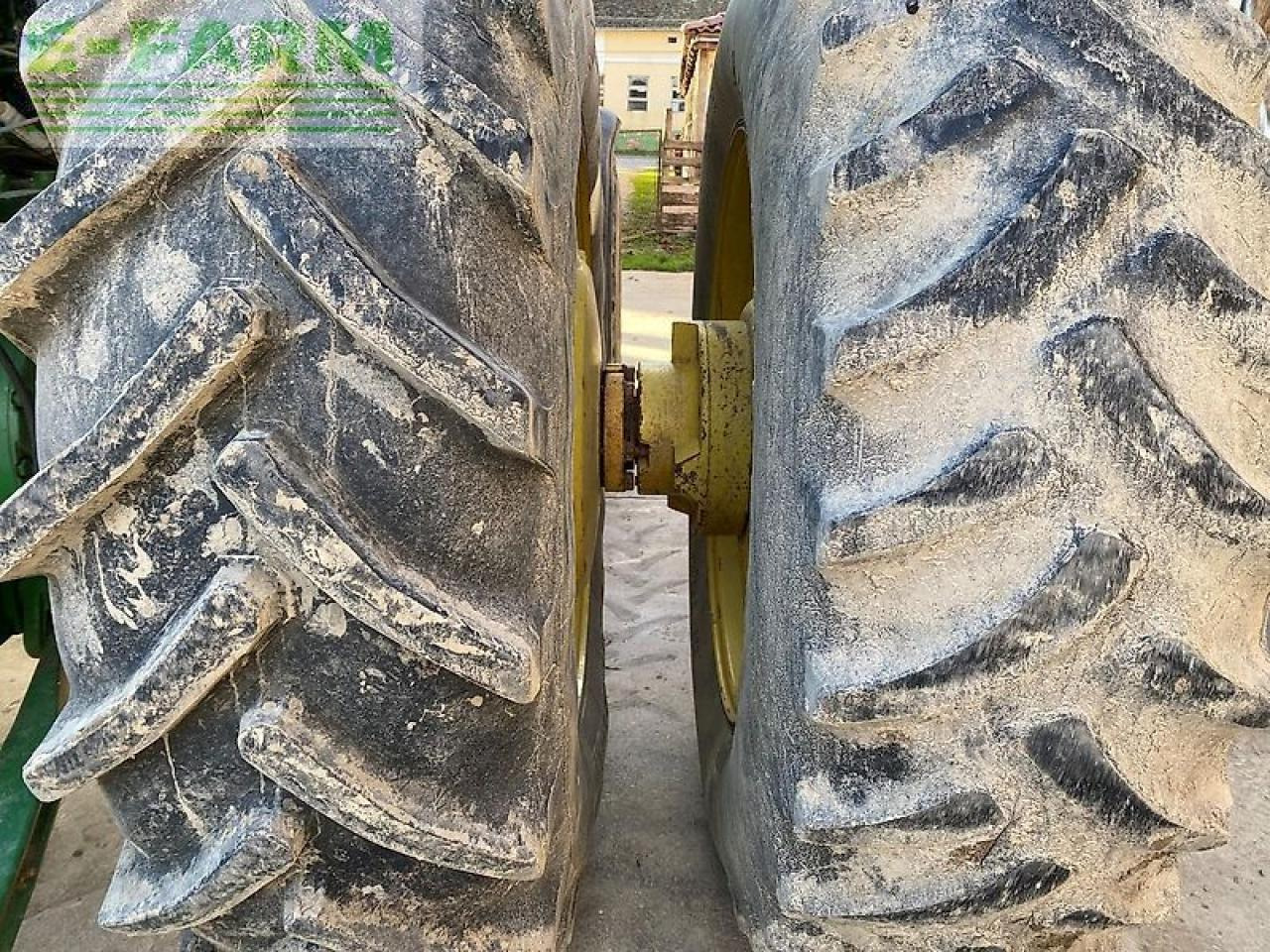 Farm tractor John Deere 4755: picture 6