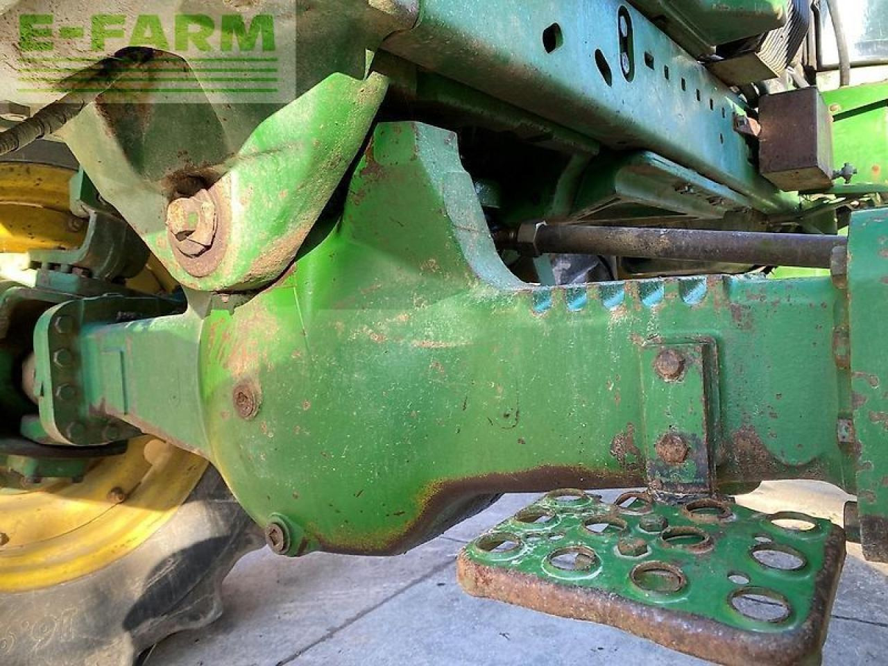 Farm tractor John Deere 4755: picture 10
